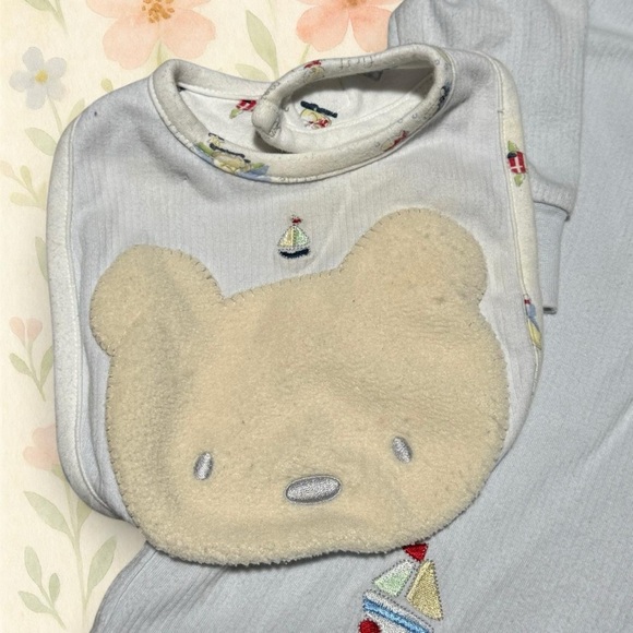 Vintage 90s McBaby Sleeper and Bib Blue Bear Cotton 6-9 months - Picture 3 of 8